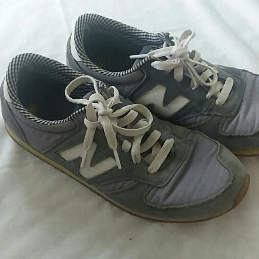 New Balance 420 Women's Sneakers 10 Grey